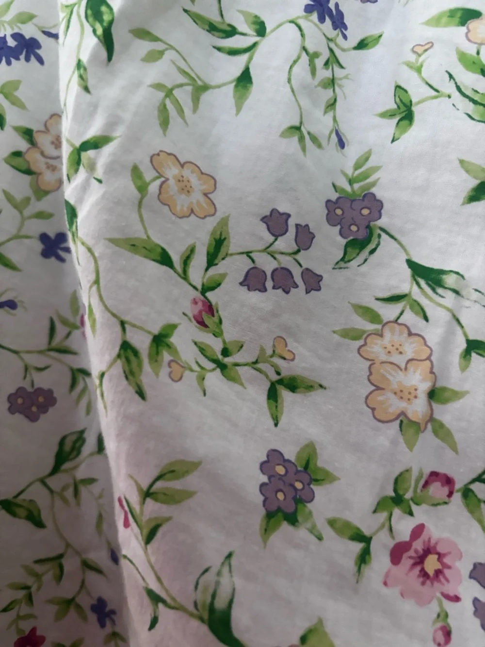 Disney  Floral Short-Sleeve Button-Down Shirt W Pooh Pocket and elastic pants. - Picture 8 of 8